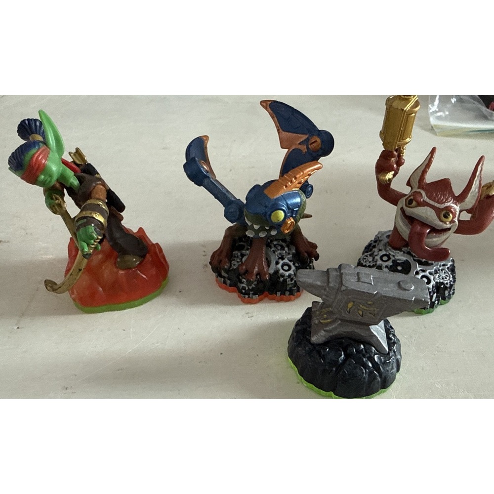 Activision Skylanders Spyro's Adventure Lot 4 Flameslinger Trigger Anvil Drobot